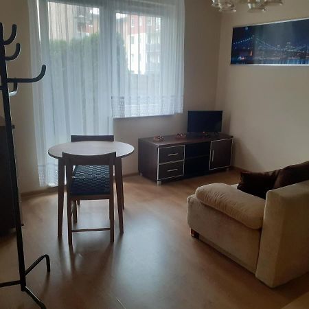 Sloneczny Apartament Z Malym Ogrodkiem Wejherowo Ngoại thất bức ảnh