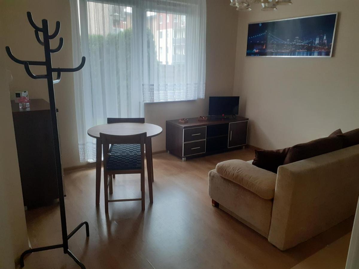 Sloneczny Apartament Z Malym Ogrodkiem Wejherowo Ngoại thất bức ảnh