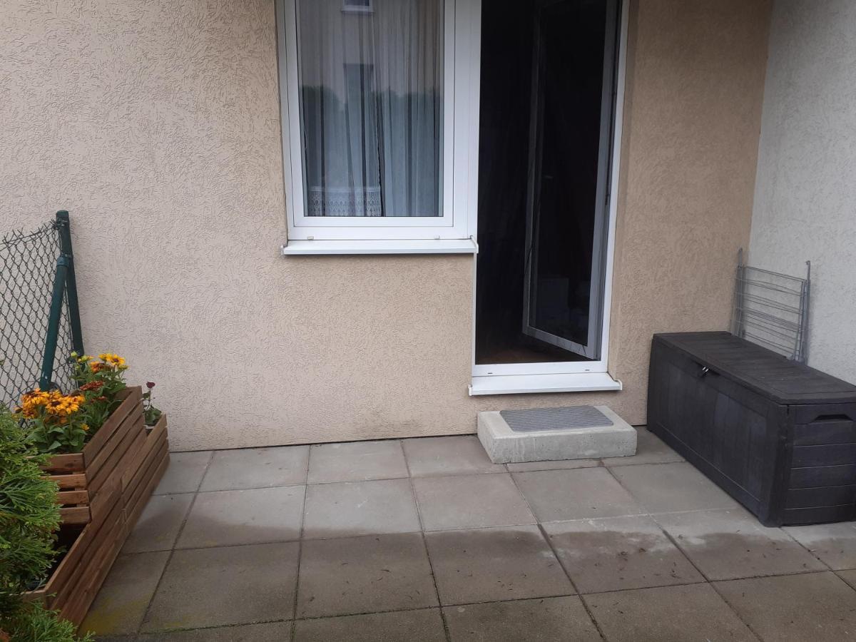 Sloneczny Apartament Z Malym Ogrodkiem Wejherowo Ngoại thất bức ảnh